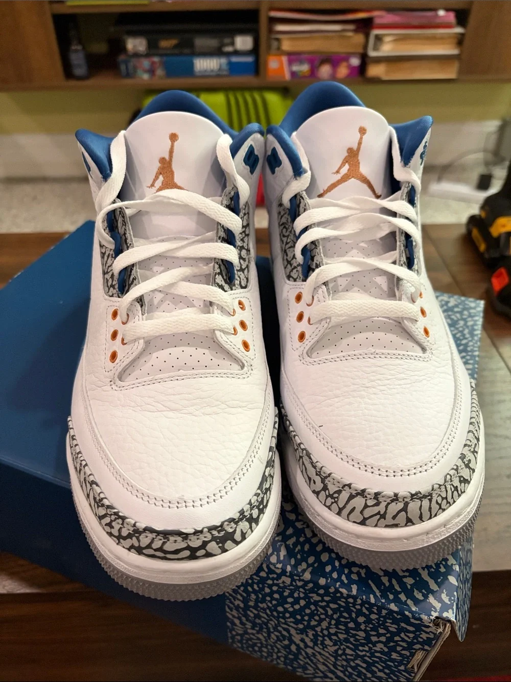 Air Jordan 3 WIZARDS sz 9.5 men’s